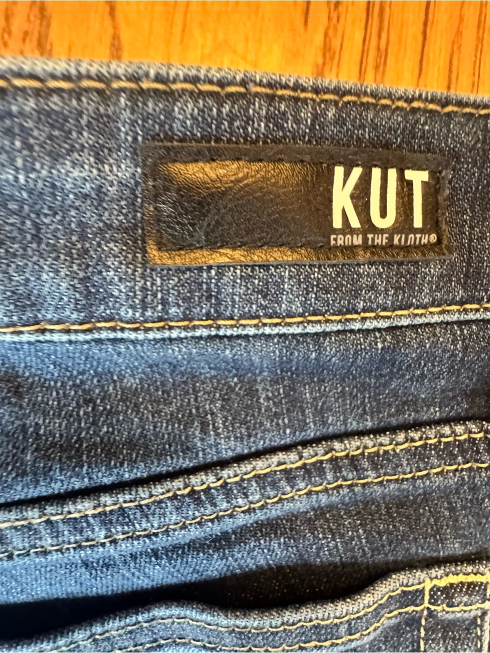 Kut from the kloth‎ Women’s Size 4 Jean Shorts  Raw Hem Cut Off - Picture 11 of 12